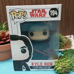 🆕️ Kylo Ren #194 Star Wars Funko Pop!